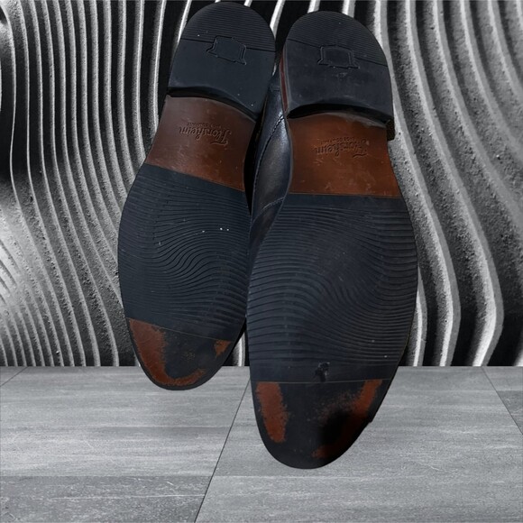 Florsheim Materra Cap Oxford, Size 9D - Picture 8 of 9